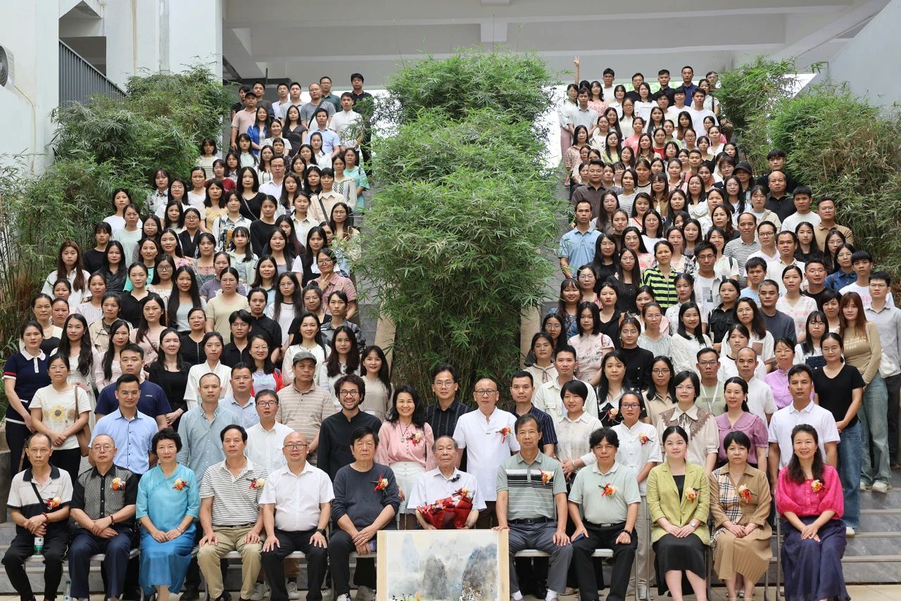 桂平市中小学美术教师水彩画专题培训活动暨大藤峡水彩画社成立仪式在我校顺利举行 丨 乐动在线官网（中国）科技公司